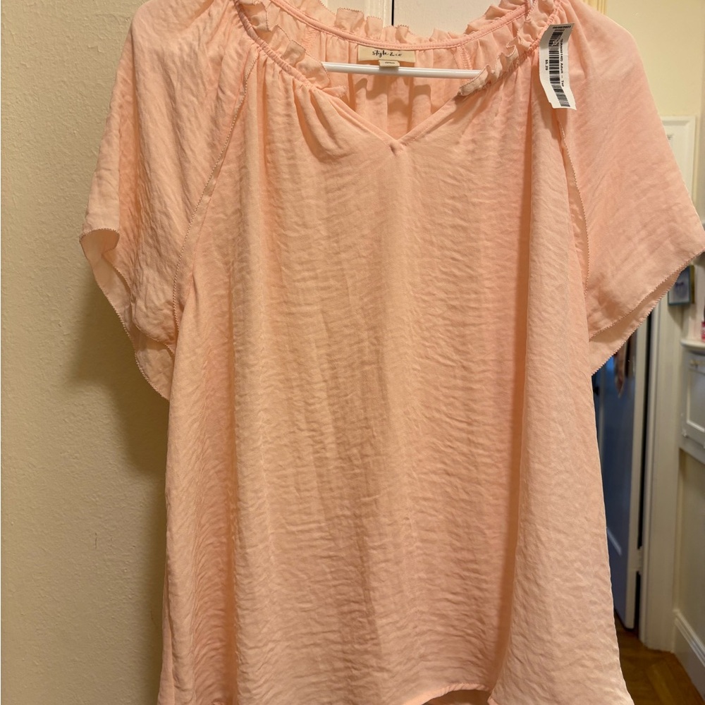 Women's Pink Top